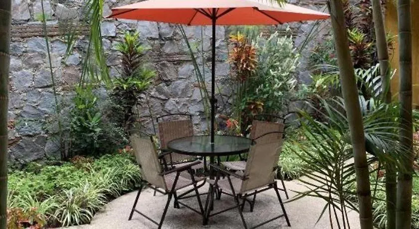 Otel Casa El Conquistador Antigua