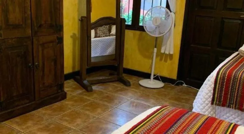 Casa El Conquistador 危地马拉安地瓜 2*,